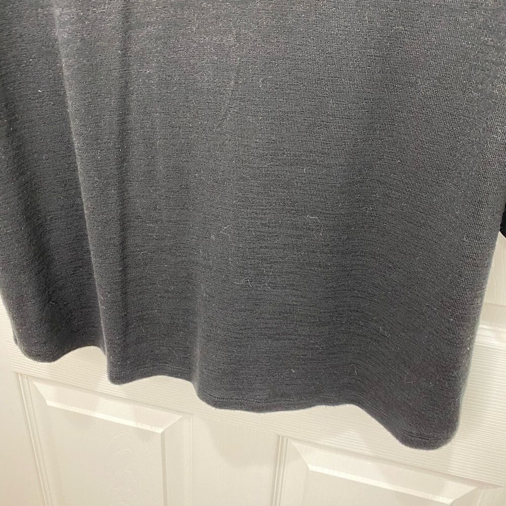 41 Hawthorn long sleeve black v neck top, size large - Picture 9 of 16